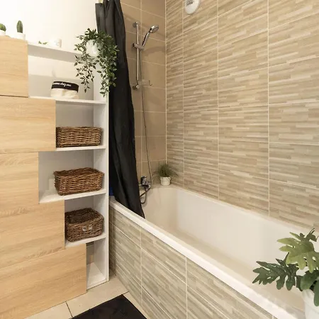 Appartement Le Mediatik, Parking Prive Et Terrasse Amenagee